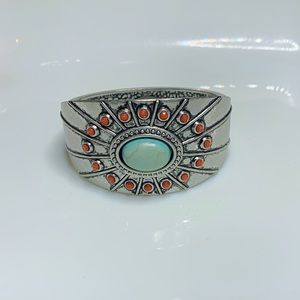 Large cuff bracelet